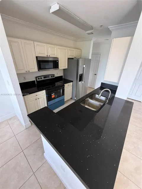 21100 SW 87th Ave #304