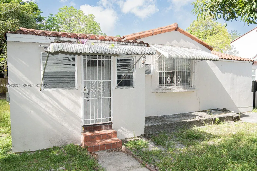 90 NE 48th St Miami, FL 33137