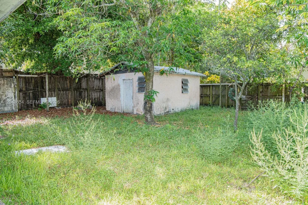 90 NE 48th St Miami, FL 33137