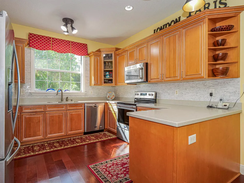 5873 Pine Ridge Circle Vero Beach, FL 32967
