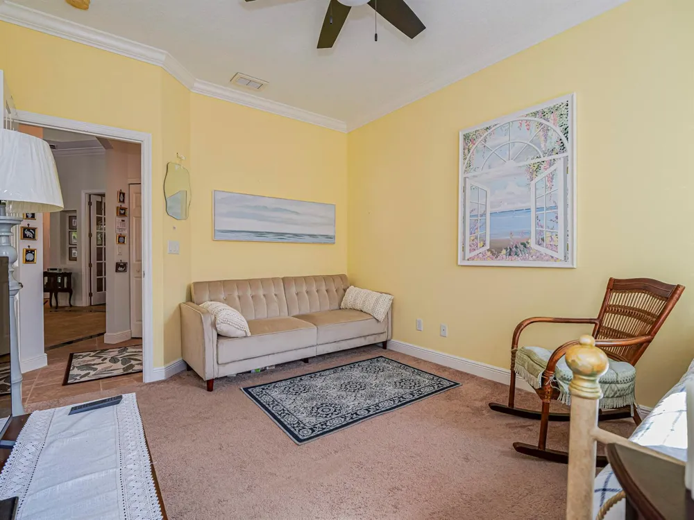 5873 Pine Ridge Circle Vero Beach, FL 32967