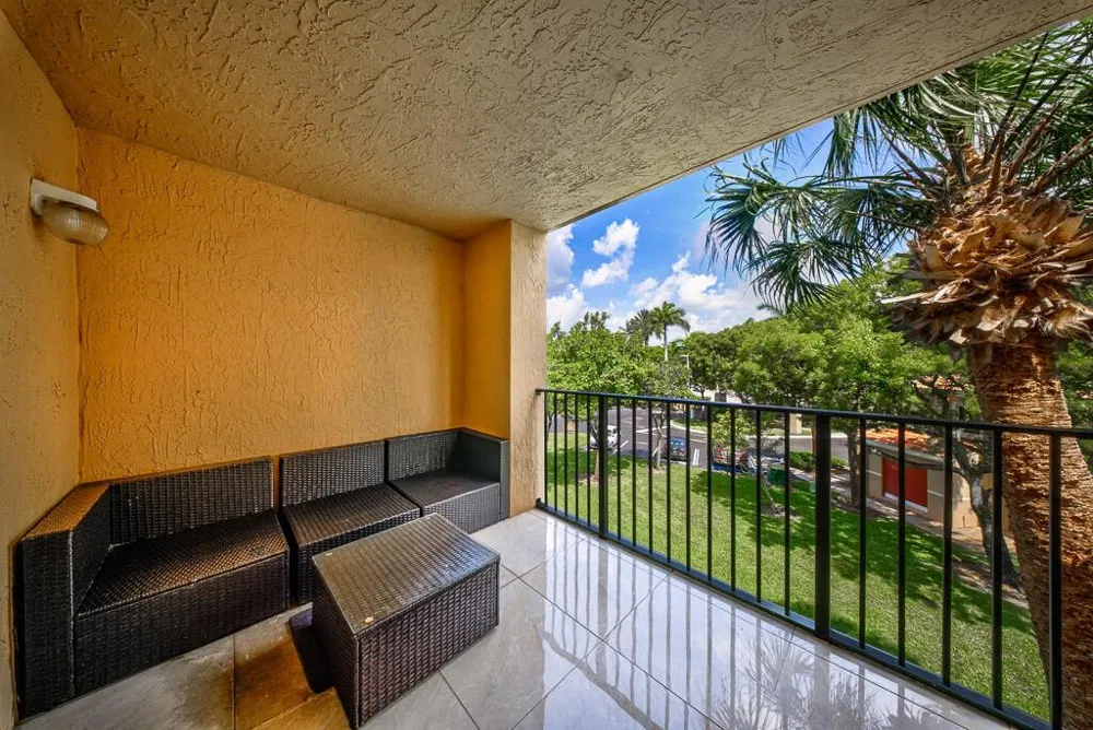 500 Scotia Drive #302 Hypoluxo, FL 33462