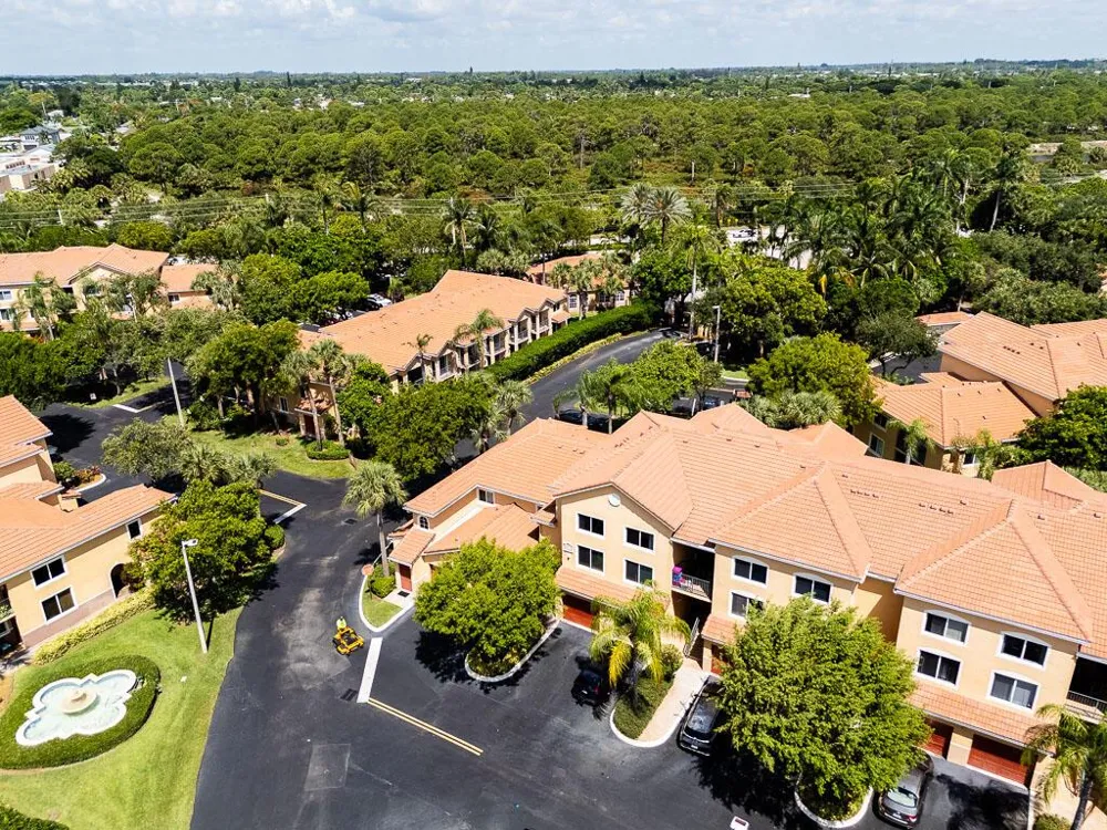 500 Scotia Drive #302 Hypoluxo, FL 33462