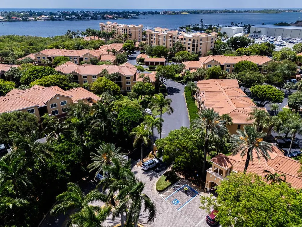 500 Scotia Drive #302 Hypoluxo, FL 33462