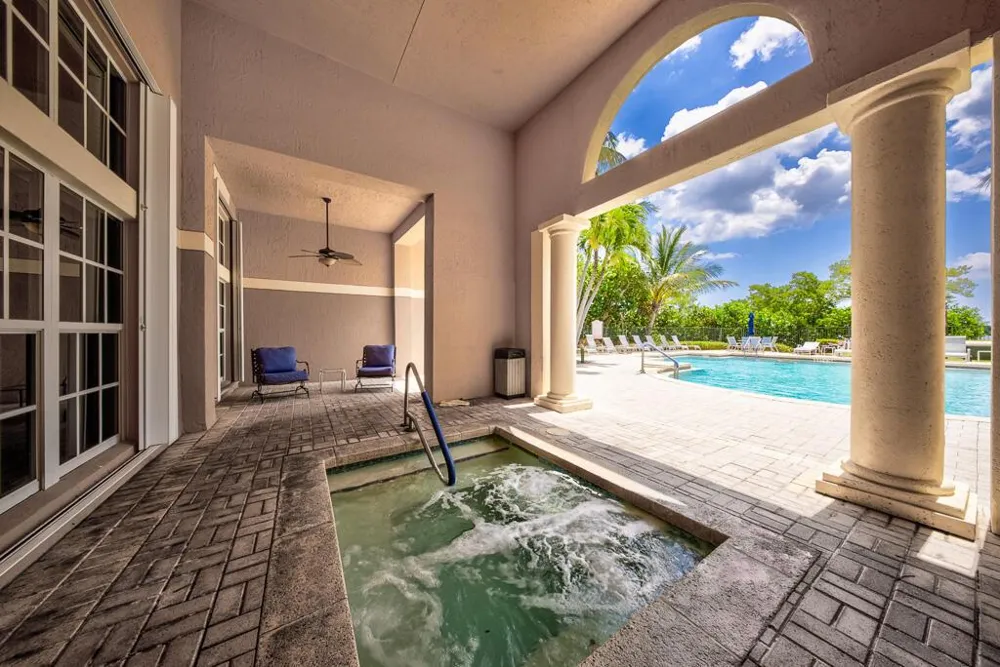 500 Scotia Drive #302 Hypoluxo, FL 33462