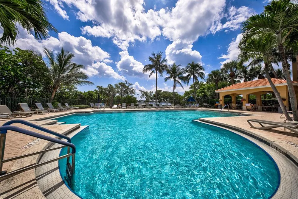 500 Scotia Drive #302 Hypoluxo, FL 33462