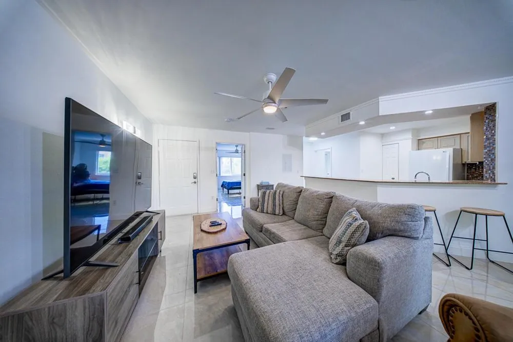 500 Scotia Drive #302 Hypoluxo, FL 33462