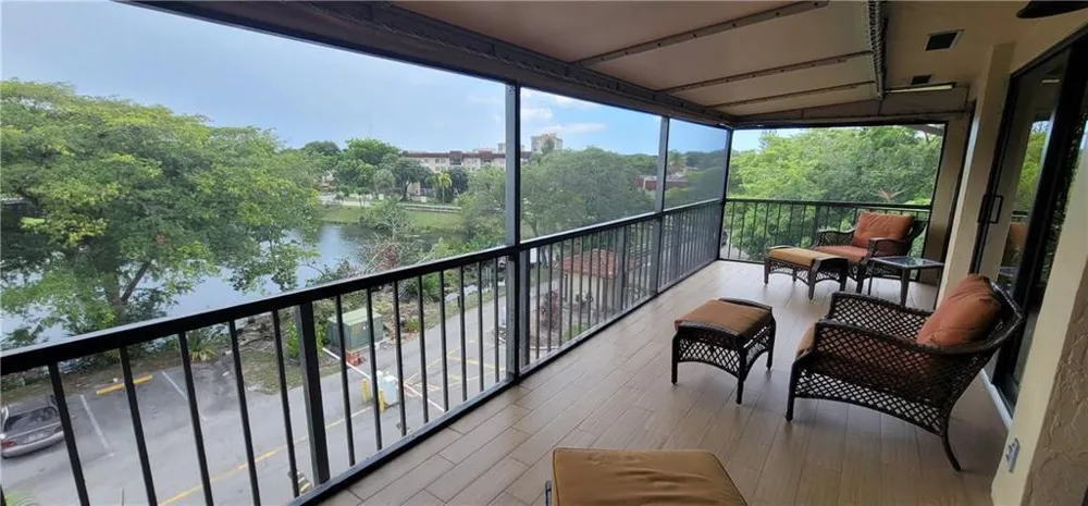 6010 S Falls Circle Drive #423 Lauderhill, FL 33319