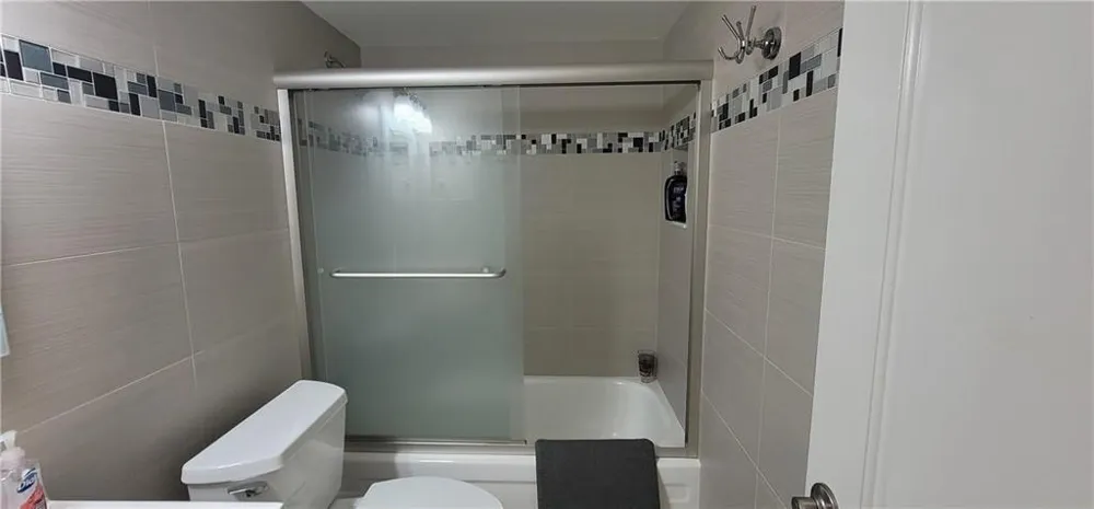 6010 S Falls Circle Drive #423 Lauderhill, FL 33319