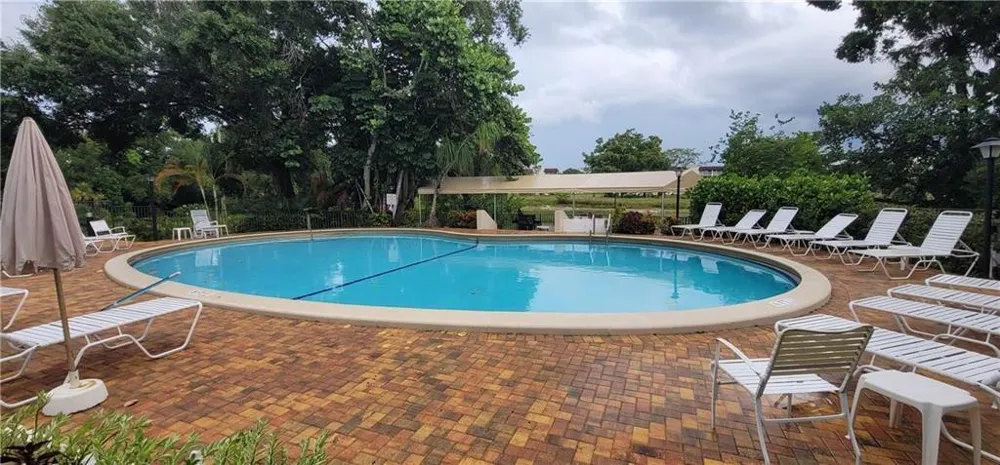 6010 S Falls Circle Drive #423 Lauderhill, FL 33319