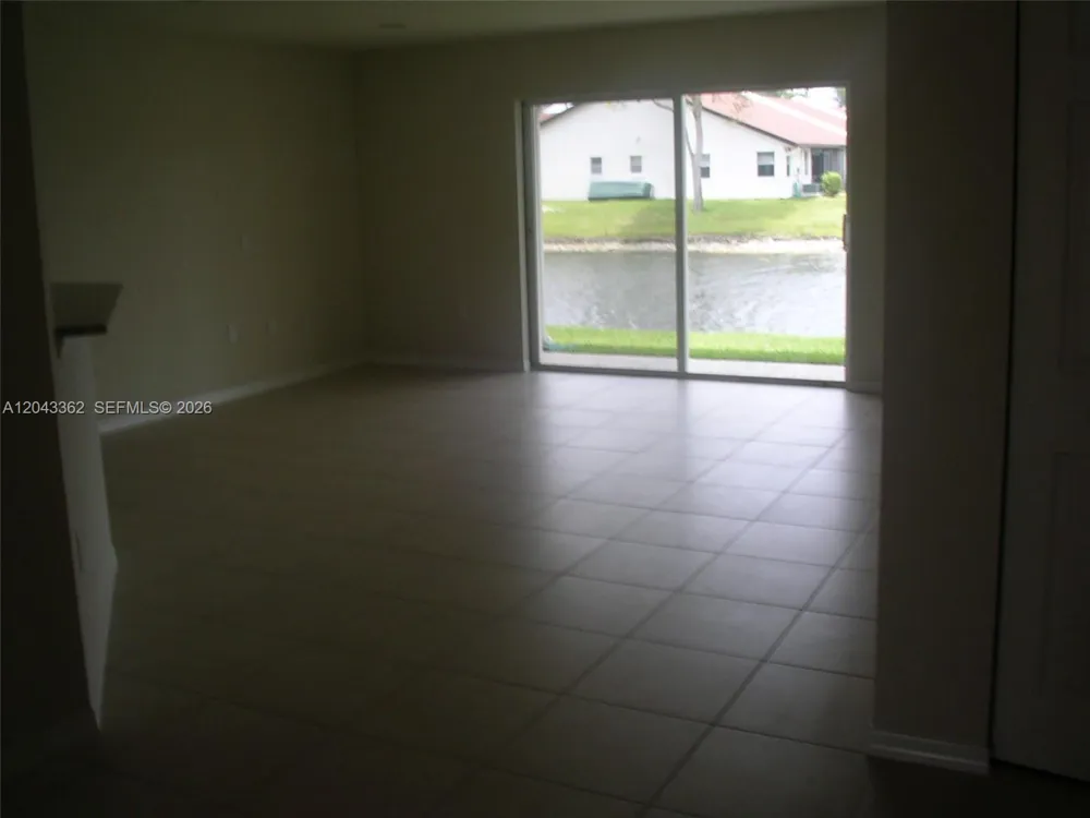 9247 Chambers St Tamarac, FL 33321