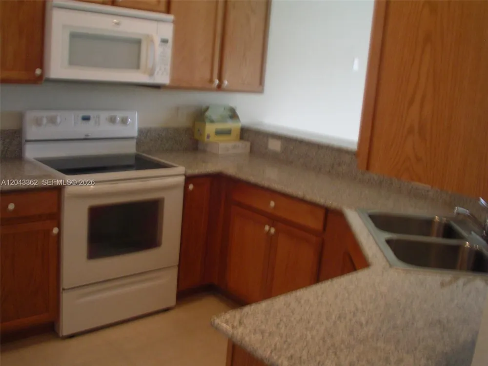 9247 Chambers St Tamarac, FL 33321