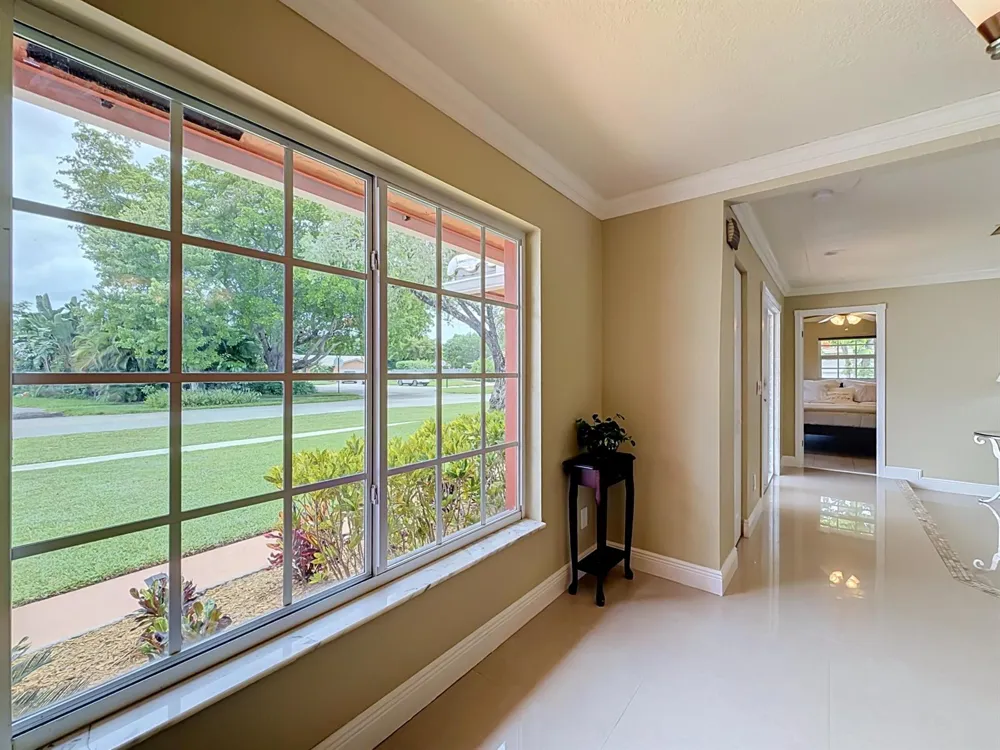 851 E Plantation Circle Plantation, FL 33324