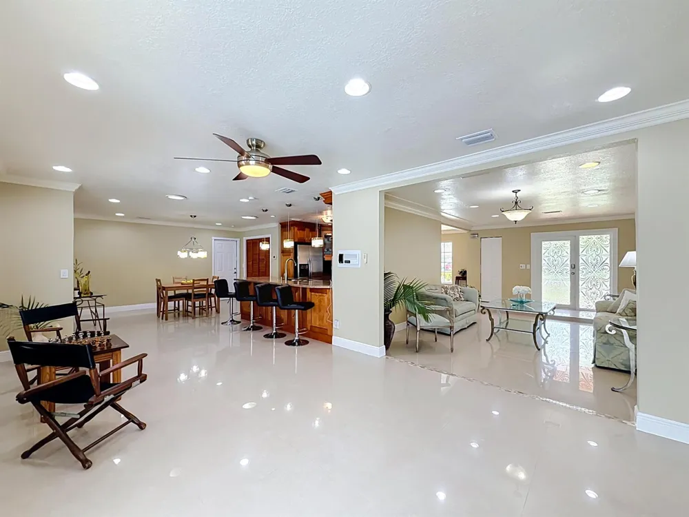 851 E Plantation Circle Plantation, FL 33324