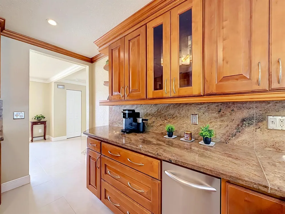 851 E Plantation Circle Plantation, FL 33324