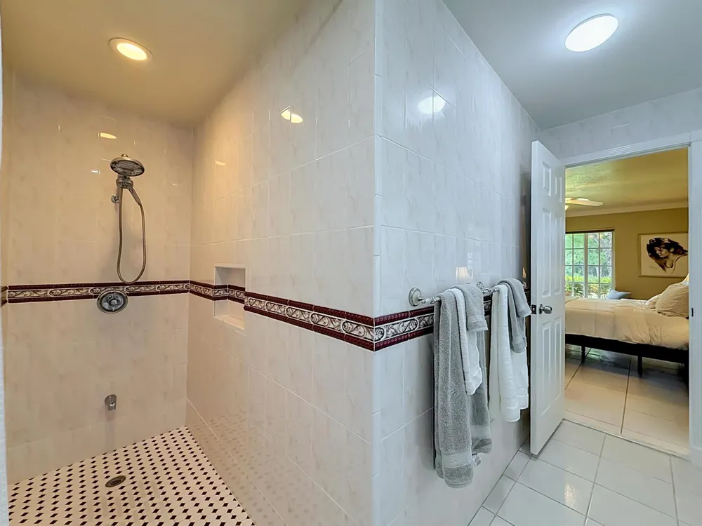 851 E Plantation Circle Plantation, FL 33324