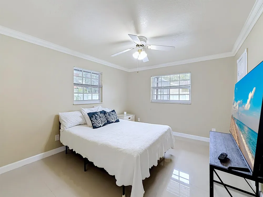851 E Plantation Circle Plantation, FL 33324