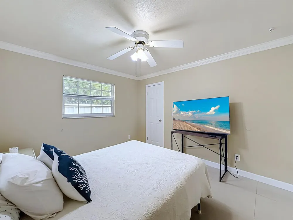 851 E Plantation Circle Plantation, FL 33324
