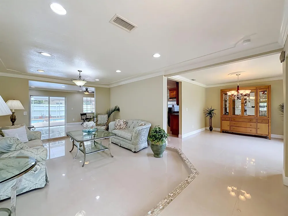 851 E Plantation Circle Plantation, FL 33324