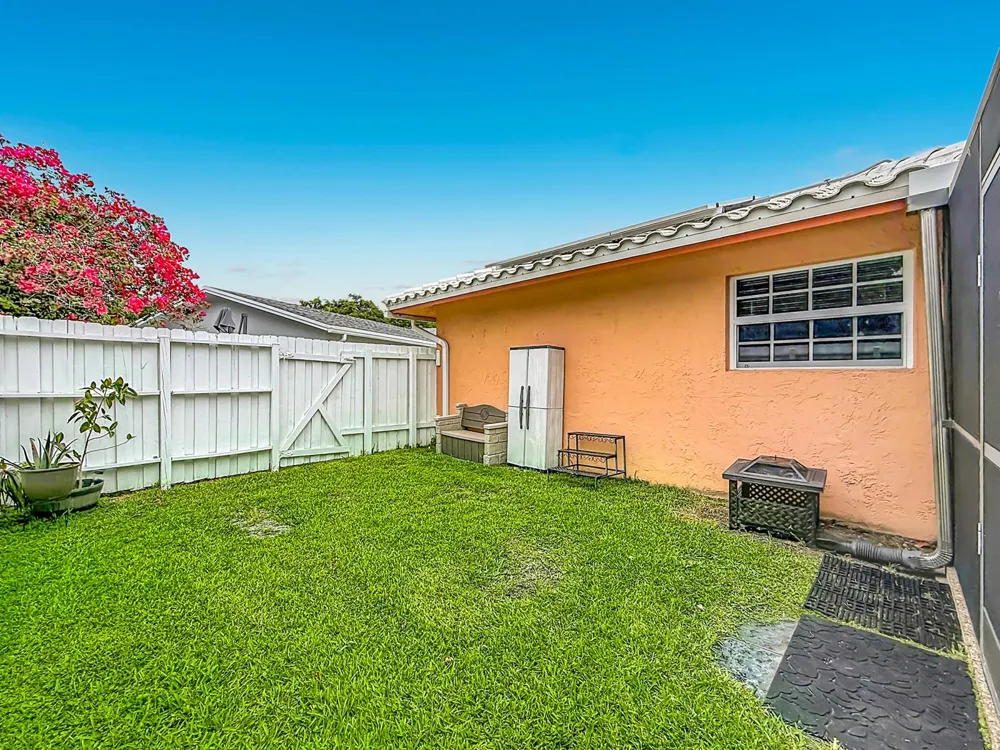 851 E Plantation Circle Plantation, FL 33324