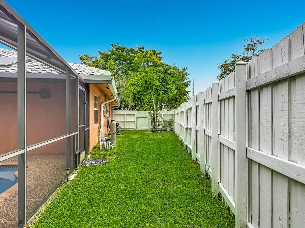 851 E Plantation Circle Plantation, FL 33324