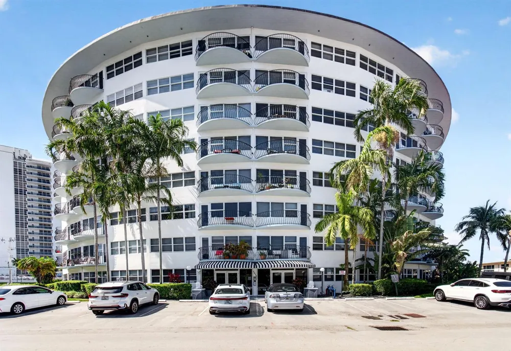 3250 NE 28th Street #Unit 302 Fort Lauderdale, FL 33308