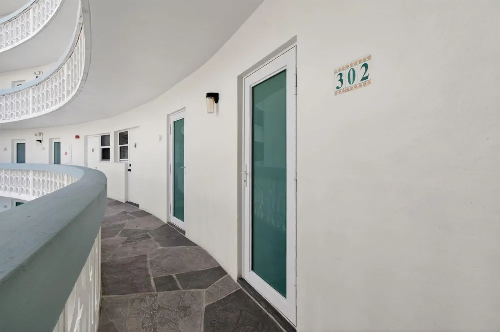 3250 NE 28th Street #Unit 302 Fort Lauderdale, FL 33308