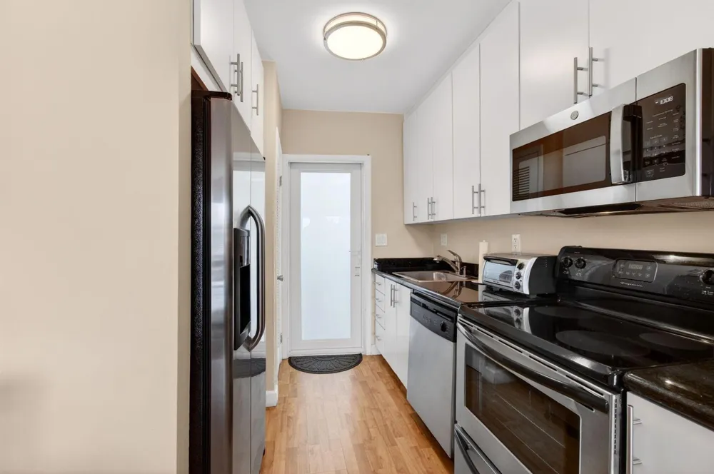 3250 NE 28th Street #Unit 302 Fort Lauderdale, FL 33308