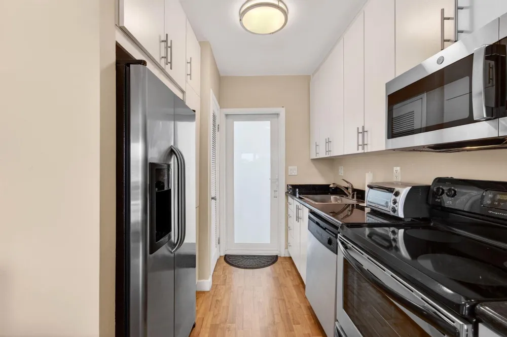 3250 NE 28th Street #Unit 302 Fort Lauderdale, FL 33308