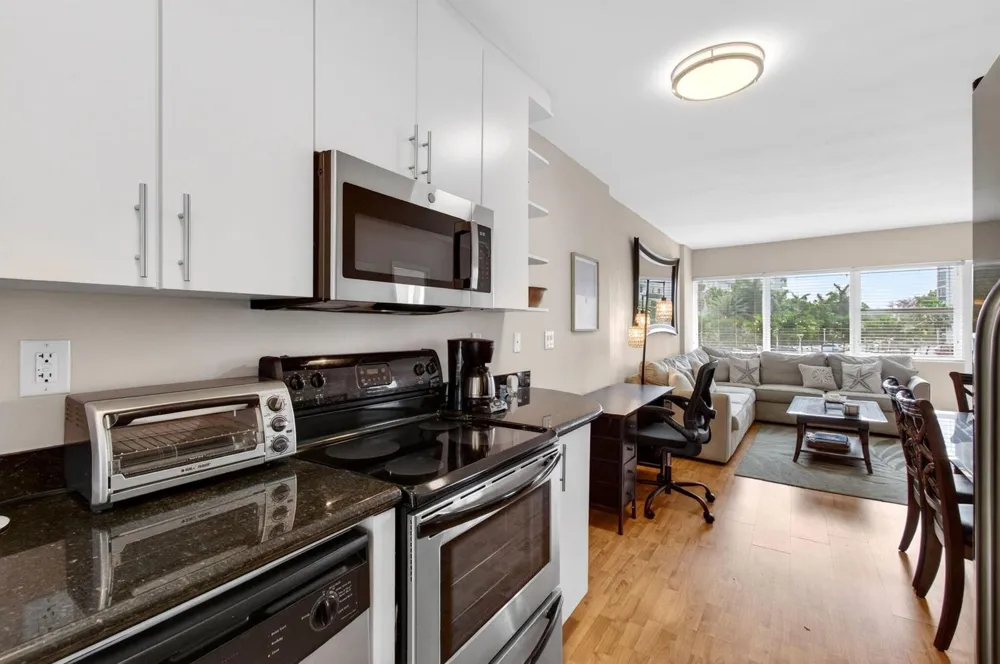 3250 NE 28th Street #Unit 302 Fort Lauderdale, FL 33308