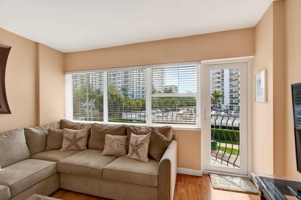 3250 NE 28th Street #Unit 302 Fort Lauderdale, FL 33308