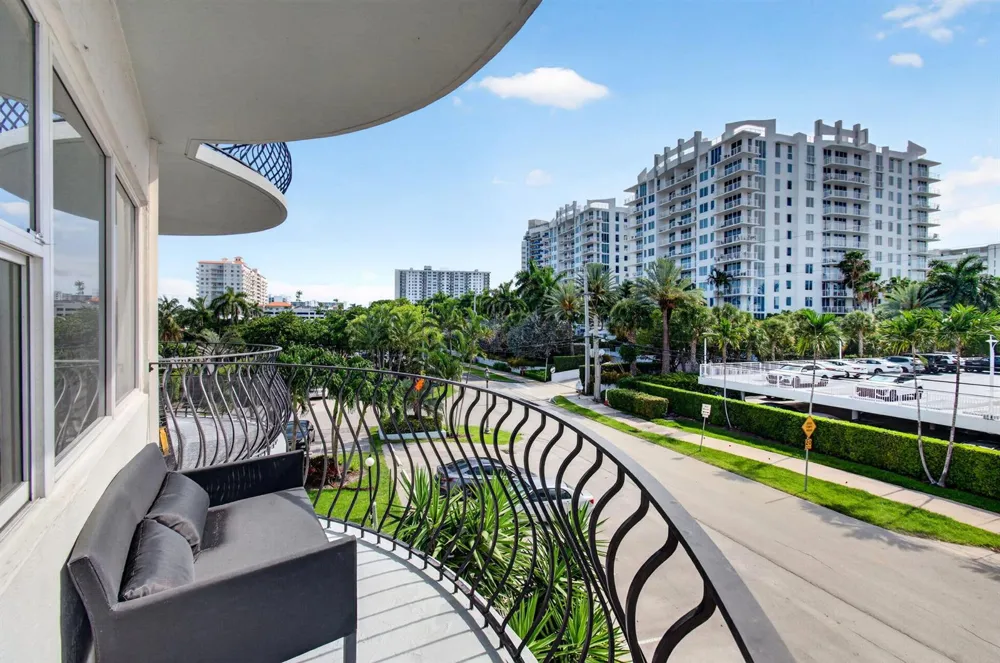 3250 NE 28th Street #Unit 302 Fort Lauderdale, FL 33308