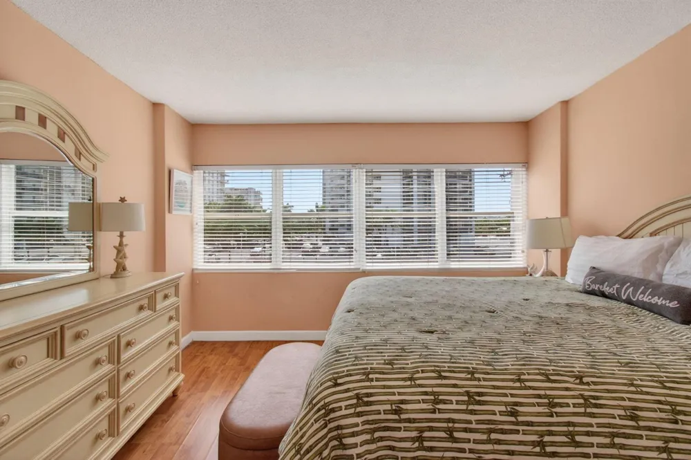 3250 NE 28th Street #Unit 302 Fort Lauderdale, FL 33308