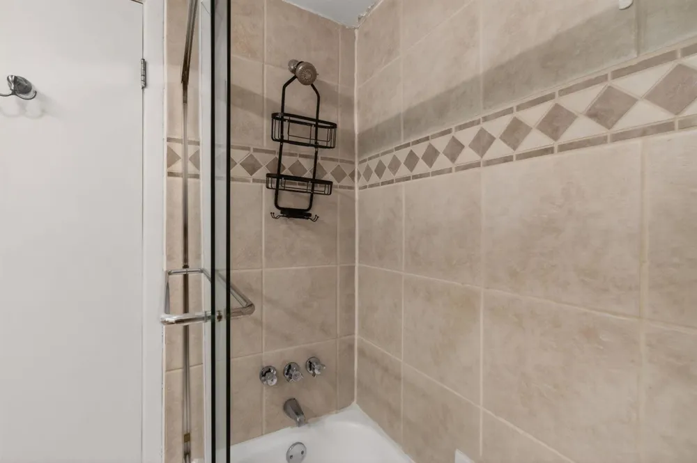 3250 NE 28th Street #Unit 302 Fort Lauderdale, FL 33308