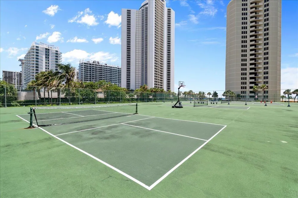 2800 Ocean Drive #A-18c Riviera Beach, FL 33404