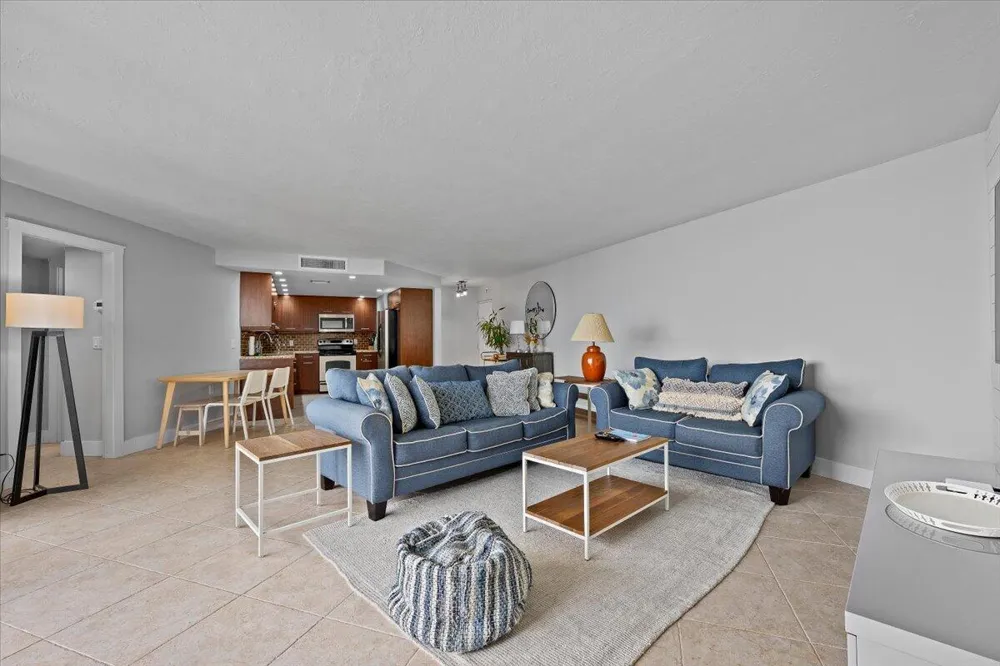 2800 Ocean Drive #A-18c Riviera Beach, FL 33404
