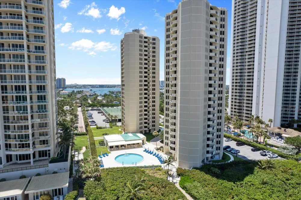 2800 Ocean Drive #A-18c Riviera Beach, FL 33404