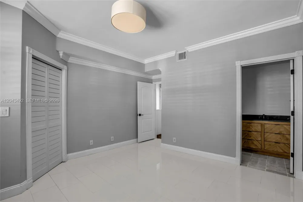 1231 Sorrento Dr #1231 Weston, FL 33326