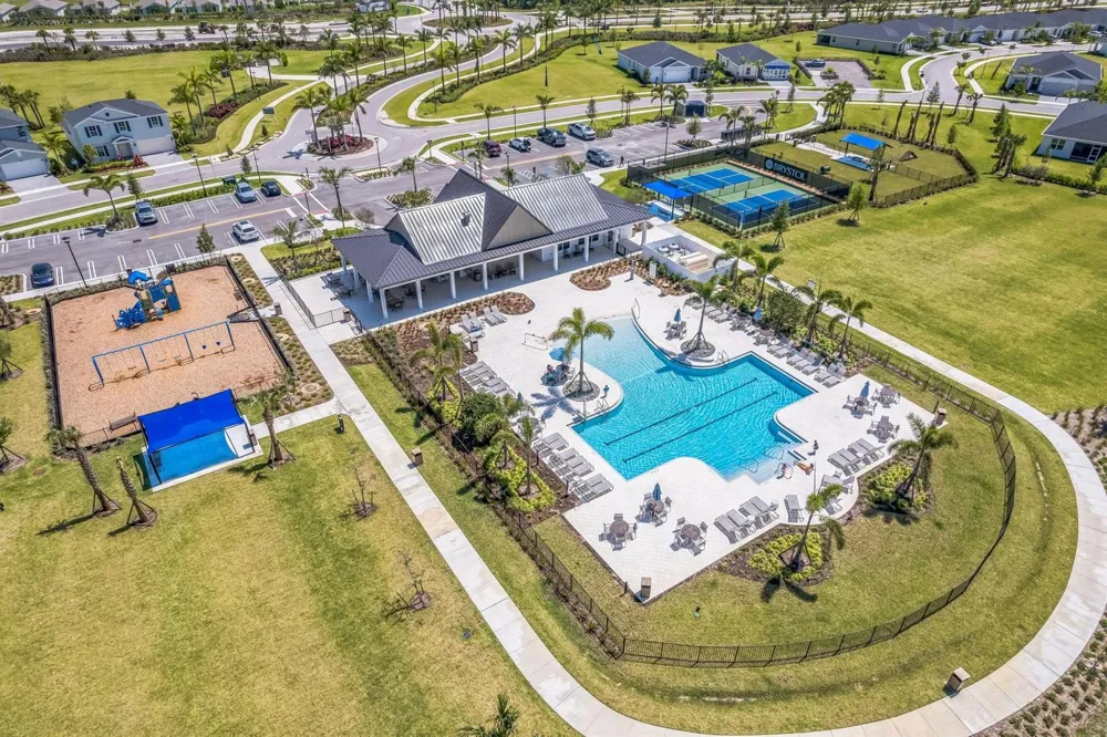 10724 NW Suncrest Lp Port St. Lucie, FL 34987