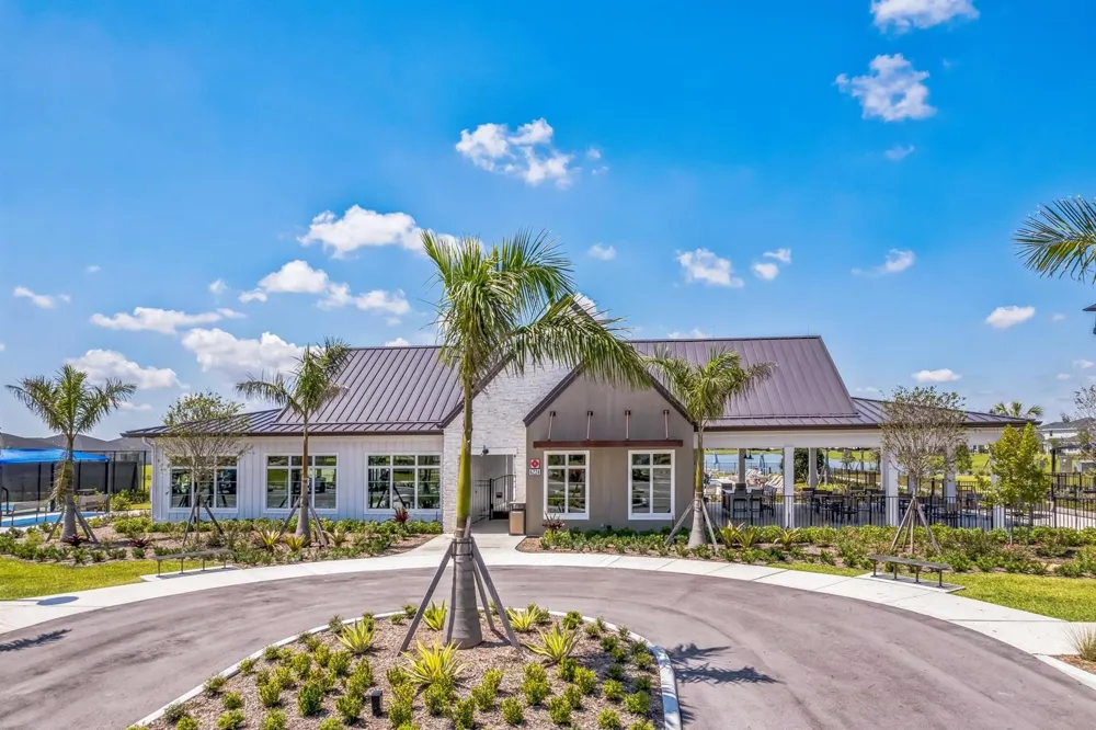 10724 NW Suncrest Lp Port St. Lucie, FL 34987
