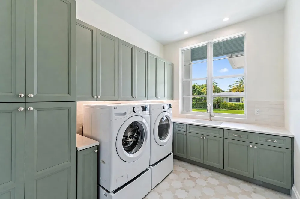 131 Dory Road S North Palm Beach, FL 33408