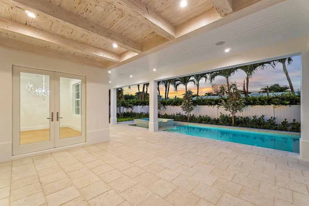 131 Dory Road S North Palm Beach, FL 33408