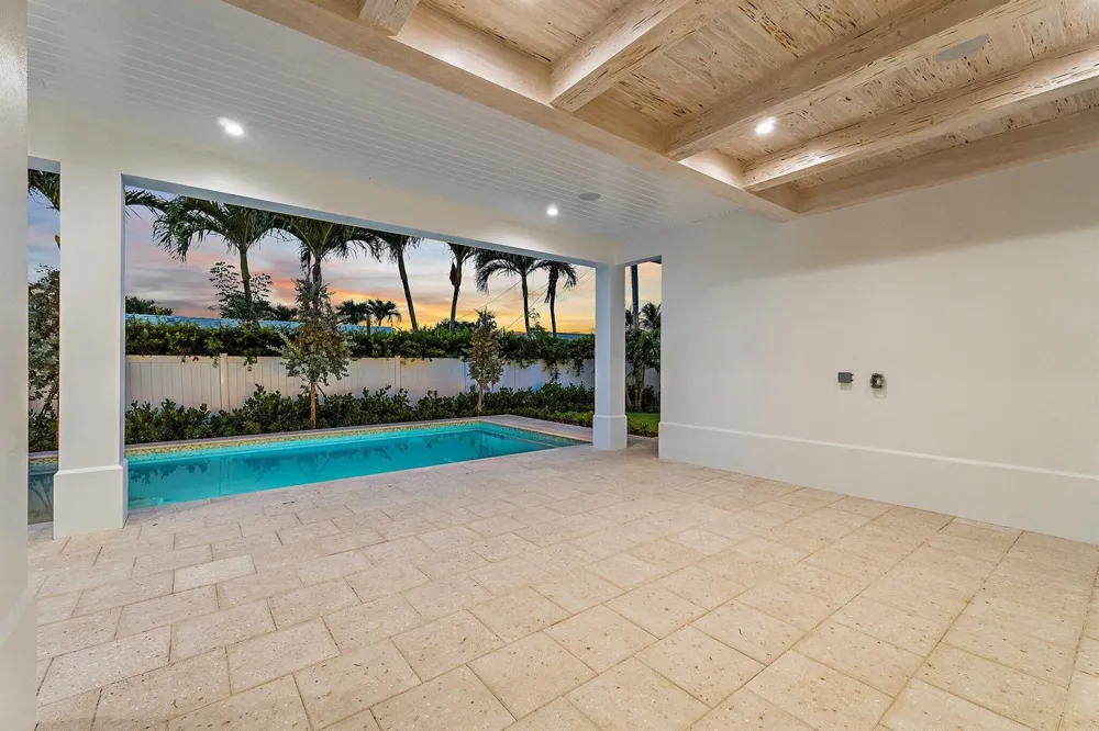131 Dory Road S North Palm Beach, FL 33408