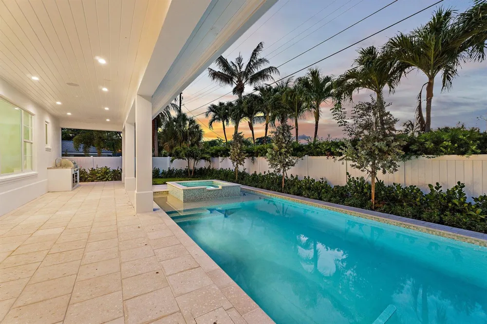 131 Dory Road S North Palm Beach, FL 33408