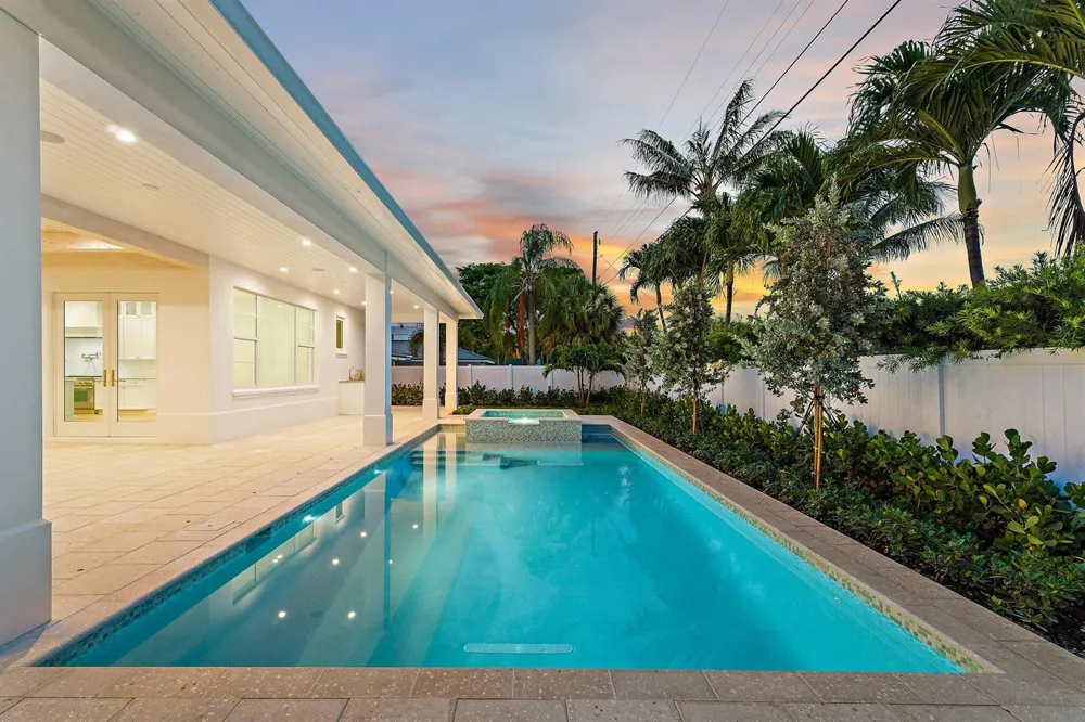 131 Dory Road S North Palm Beach, FL 33408