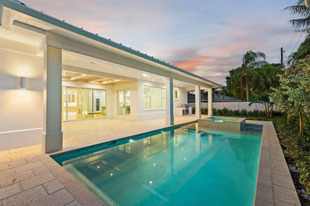 131 Dory Road S North Palm Beach, FL 33408
