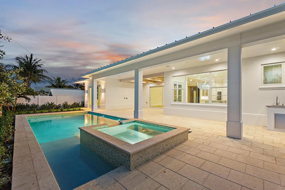 131 Dory Road S North Palm Beach, FL 33408