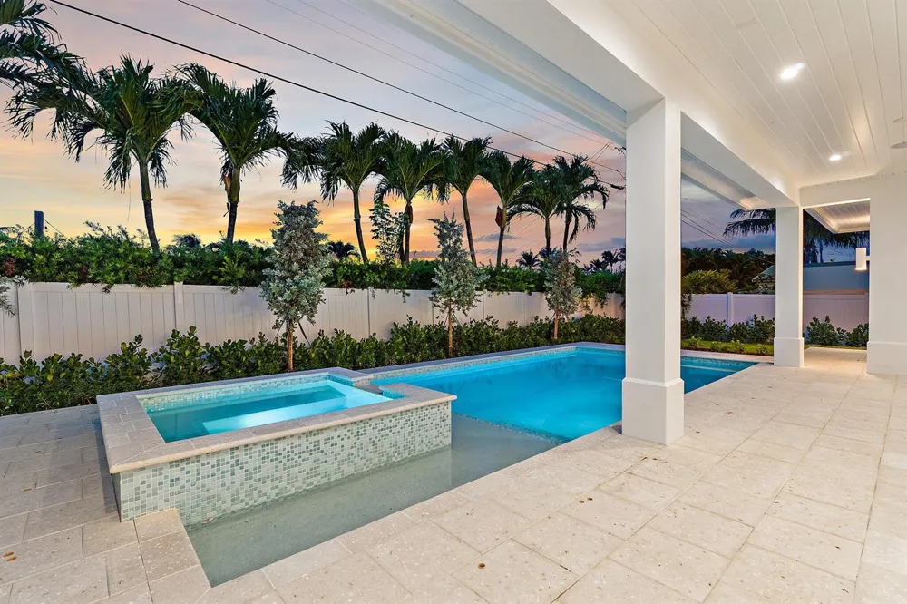 131 Dory Road S North Palm Beach, FL 33408