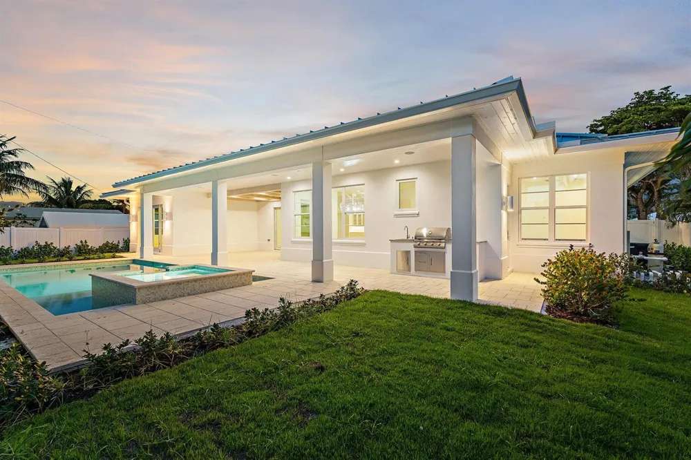 131 Dory Road S North Palm Beach, FL 33408
