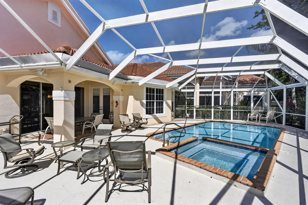 402 Eagleton Cove Way Palm Beach Gardens, FL 33418